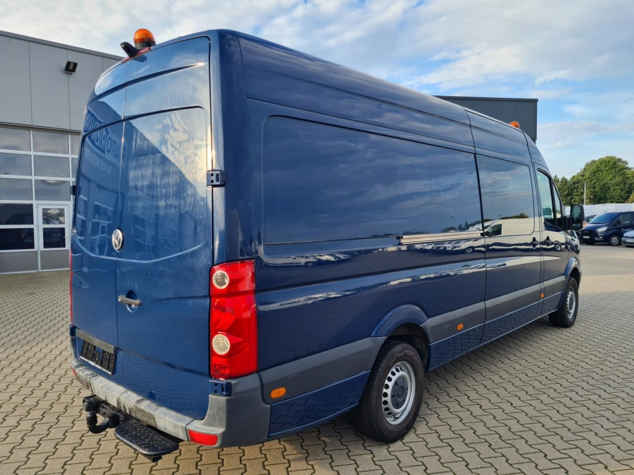 Volkswagen Crafter 35 Kasten Doka 5 Sitze AHK 3.5to REGALSYSTEM - Furgon, Dodávkа s dvojitou kabínou: obrázok 4 Volkswagen Crafter 35 Kasten Doka 5 Sitze AHK 3.5to REGALSYSTEM - Furgon, Dodávkа s dvojitou kabínou: obrázok 4