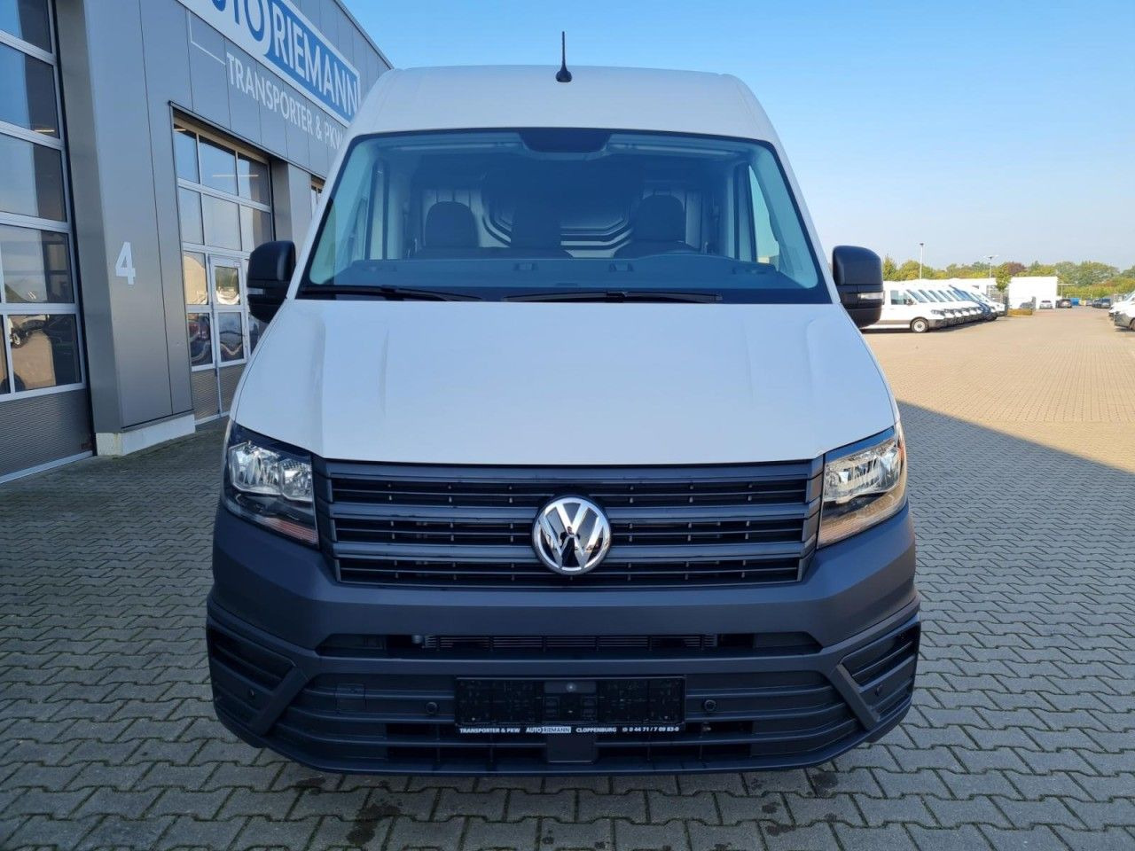 Volkswagen Crafter 35 Kasten MR L3H3 AG KLIMA KAMERA NAVI_A - Furgon: obrázok 2 Volkswagen Crafter 35 Kasten MR L3H3 AG KLIMA KAMERA NAVI_A - Furgon: obrázok 2