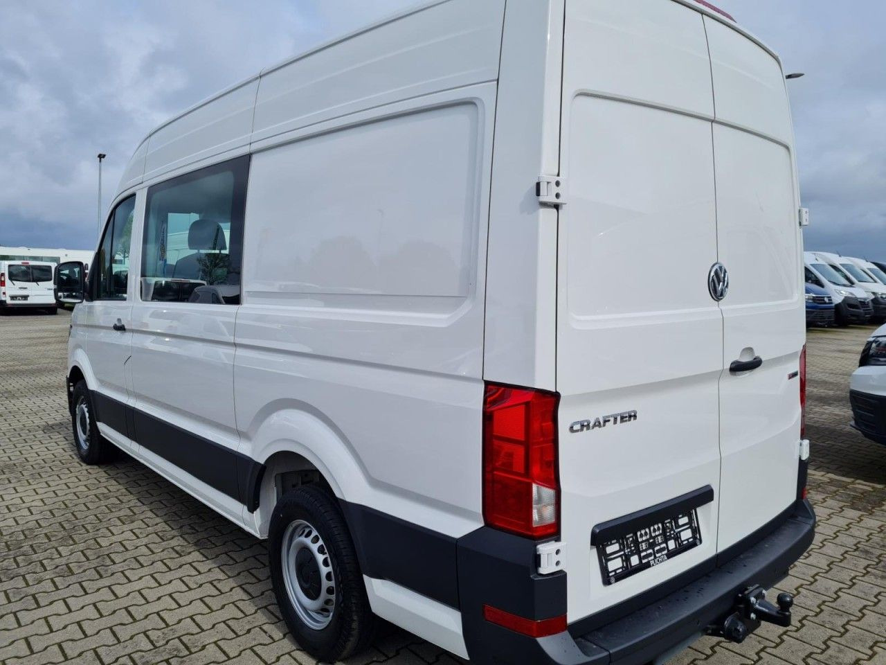 Volkswagen Crafter 35 Kasten Plus Doka mixto 4motion AHK - Furgon, Dodávkа s dvojitou kabínou: obrázok 5 Volkswagen Crafter 35 Kasten Plus Doka mixto 4motion AHK - Furgon, Dodávkа s dvojitou kabínou: obrázok 5
