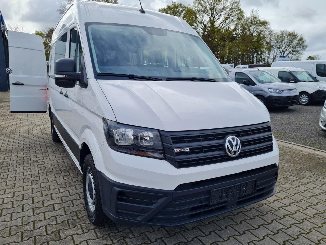 Volkswagen Crafter 35 Kasten Plus Doka mixto 4motion AHK - Furgon, Dodávkа s dvojitou kabínou: obrázok 2 Volkswagen Crafter 35 Kasten Plus Doka mixto 4motion AHK - Furgon, Dodávkа s dvojitou kabínou: obrázok 2
