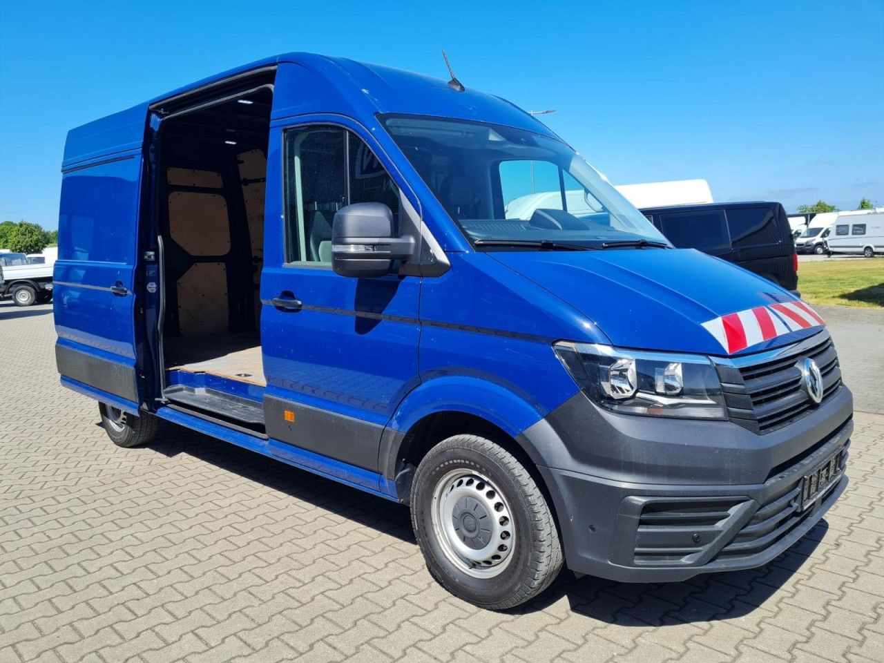Volkswagen Crafter 35 Kasten TDI MR L3H3 RWD AHK - Furgon: obrázok 5 Volkswagen Crafter 35 Kasten TDI MR L3H3 RWD AHK - Furgon: obrázok 5