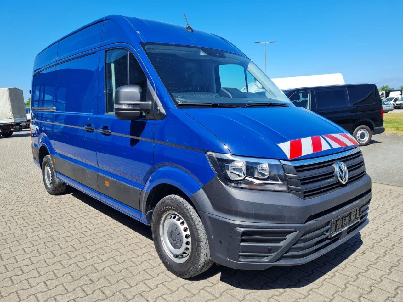 Volkswagen Crafter 35 Kasten TDI MR L3H3 RWD AHK - Furgon: obrázok 3 Volkswagen Crafter 35 Kasten TDI MR L3H3 RWD AHK - Furgon: obrázok 3