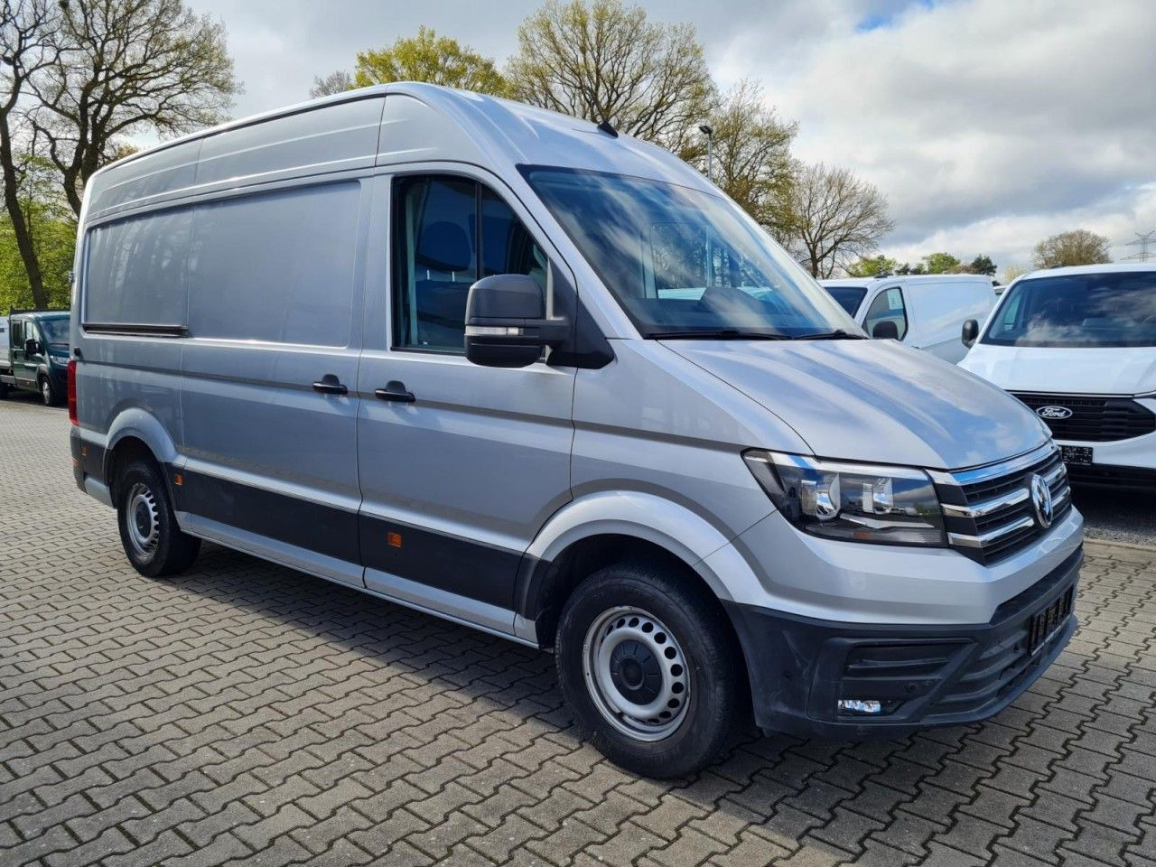Volkswagen Crafter 35 Kasten TDI MR hoch NAVI KLIMA TEMPOMA - Furgon: obrázok 3 Volkswagen Crafter 35 Kasten TDI MR hoch NAVI KLIMA TEMPOMA - Furgon: obrázok 3