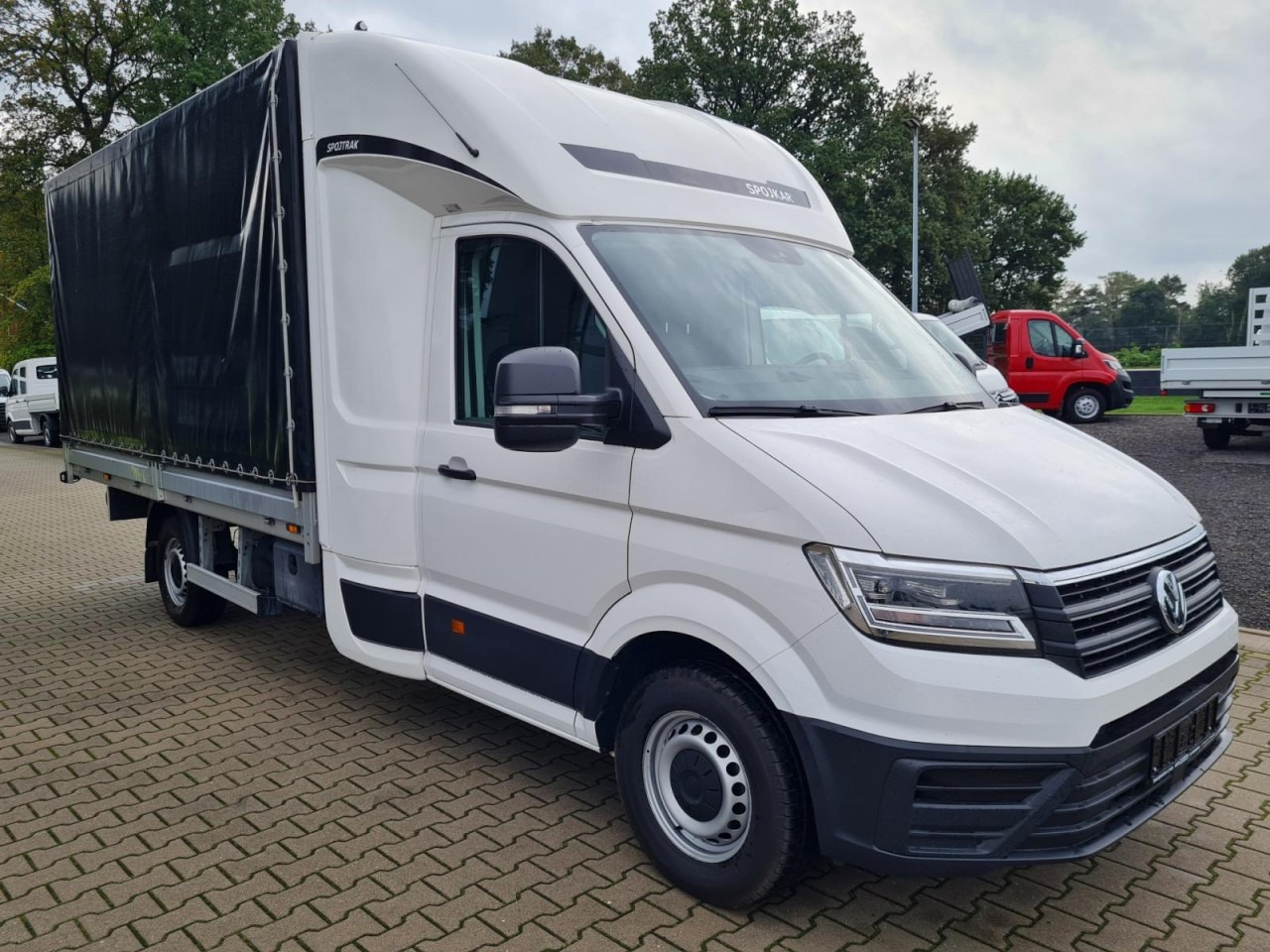 Volkswagen Crafter 35 Pritsche Schlafkabine LED TEMPOMAT - Plachtová dodávka: obrázok 3 Volkswagen Crafter 35 Pritsche Schlafkabine LED TEMPOMAT - Plachtová dodávka: obrázok 3