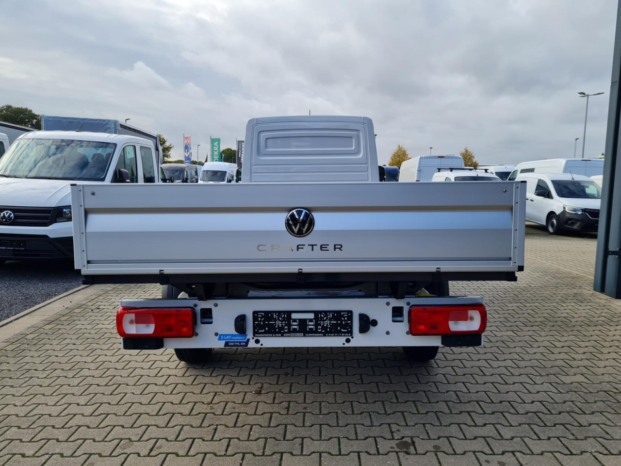 Volkswagen Crafter 35 Pritsche Tdi LR L4 KLIMA TEMPOMAT - Dodávka valník: obrázok 5 Volkswagen Crafter 35 Pritsche Tdi LR L4 KLIMA TEMPOMAT - Dodávka valník: obrázok 5
