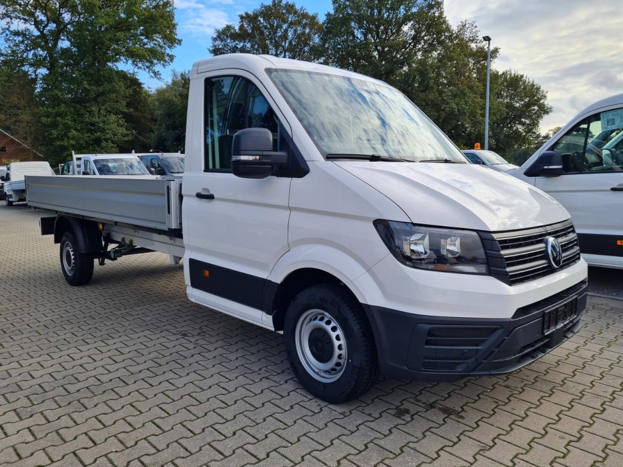 Volkswagen Crafter 35 Pritsche Tdi LR L4 KLIMA TEMPOMAT - Dodávka valník: obrázok 2 Volkswagen Crafter 35 Pritsche Tdi LR L4 KLIMA TEMPOMAT - Dodávka valník: obrázok 2