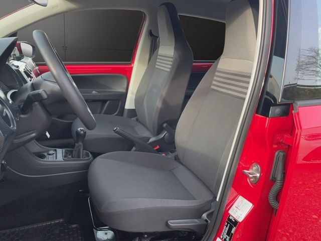 Volkswagen up! 5-tg. DAB Fensterheber Klima Servo Winter ZV - Automobil: obrázok 4 Volkswagen up! 5-tg. DAB Fensterheber Klima Servo Winter ZV - Automobil: obrázok 4