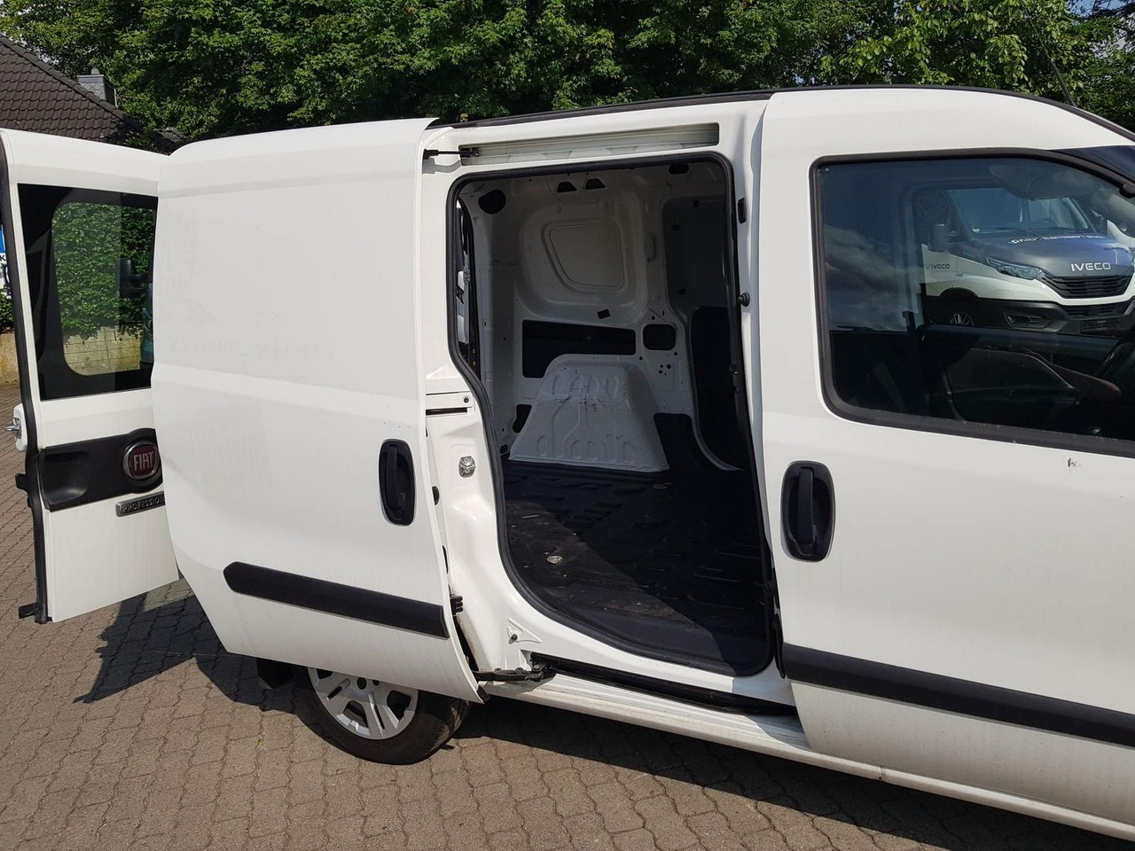 Mikrobus Fiat Doblo Kastenwagen SX 1.3 Klima, Radio mit Nav...: obrázok 8