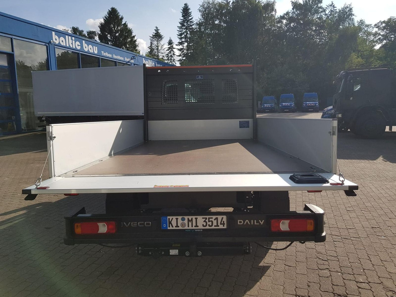 Iveco 35S14HA8 Pritsche *AHK*KAMERA*KLIMA* - Dodávka valník: obrázok 5 Iveco 35S14HA8 Pritsche *AHK*KAMERA*KLIMA* - Dodávka valník: obrázok 5