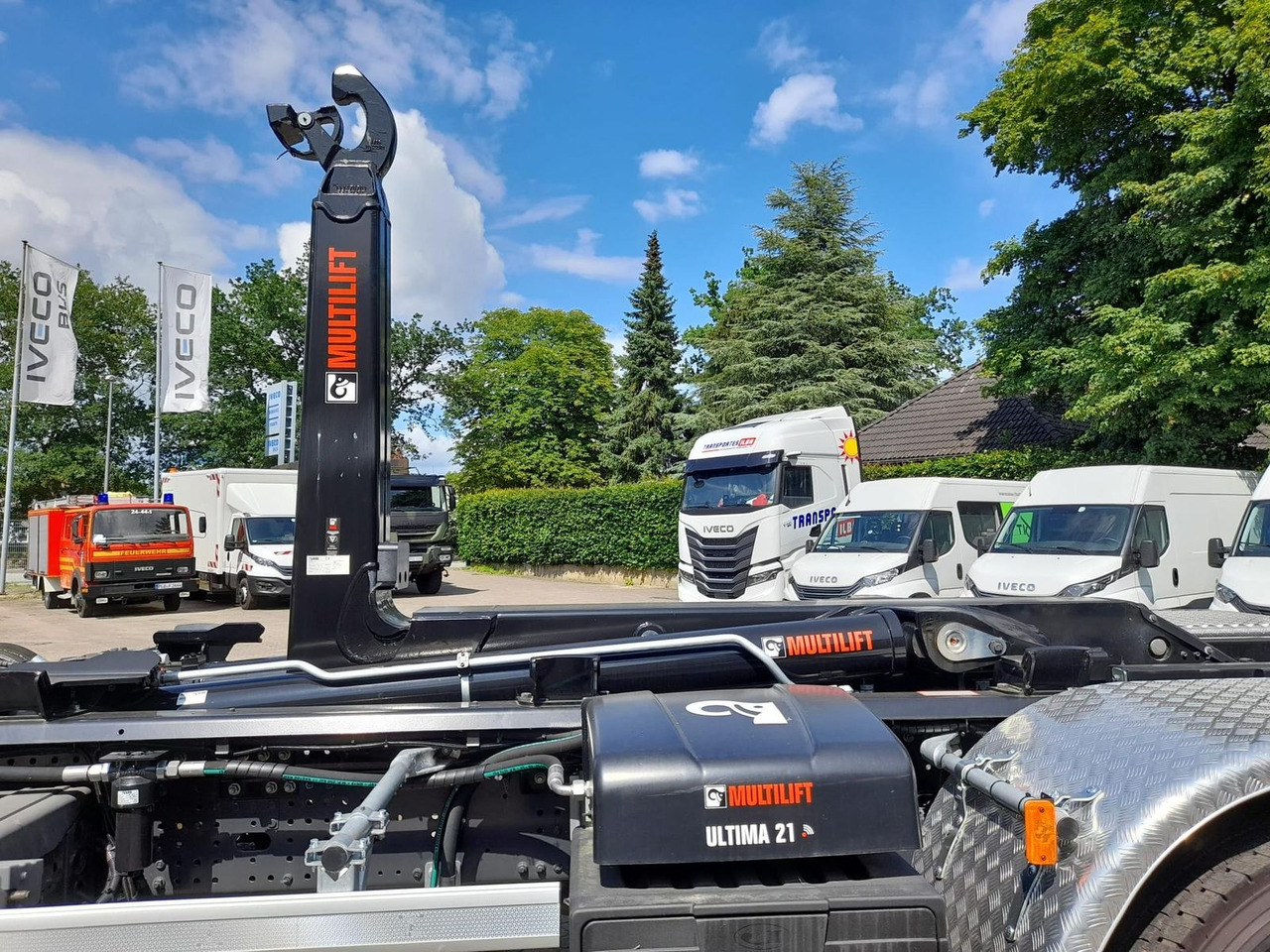 Iveco AD280X46Y/PS ON HIAB 490PS Lenk-Lift - Sklápač: obrázok 3 Iveco AD280X46Y/PS ON HIAB 490PS Lenk-Lift - Sklápač: obrázok 3