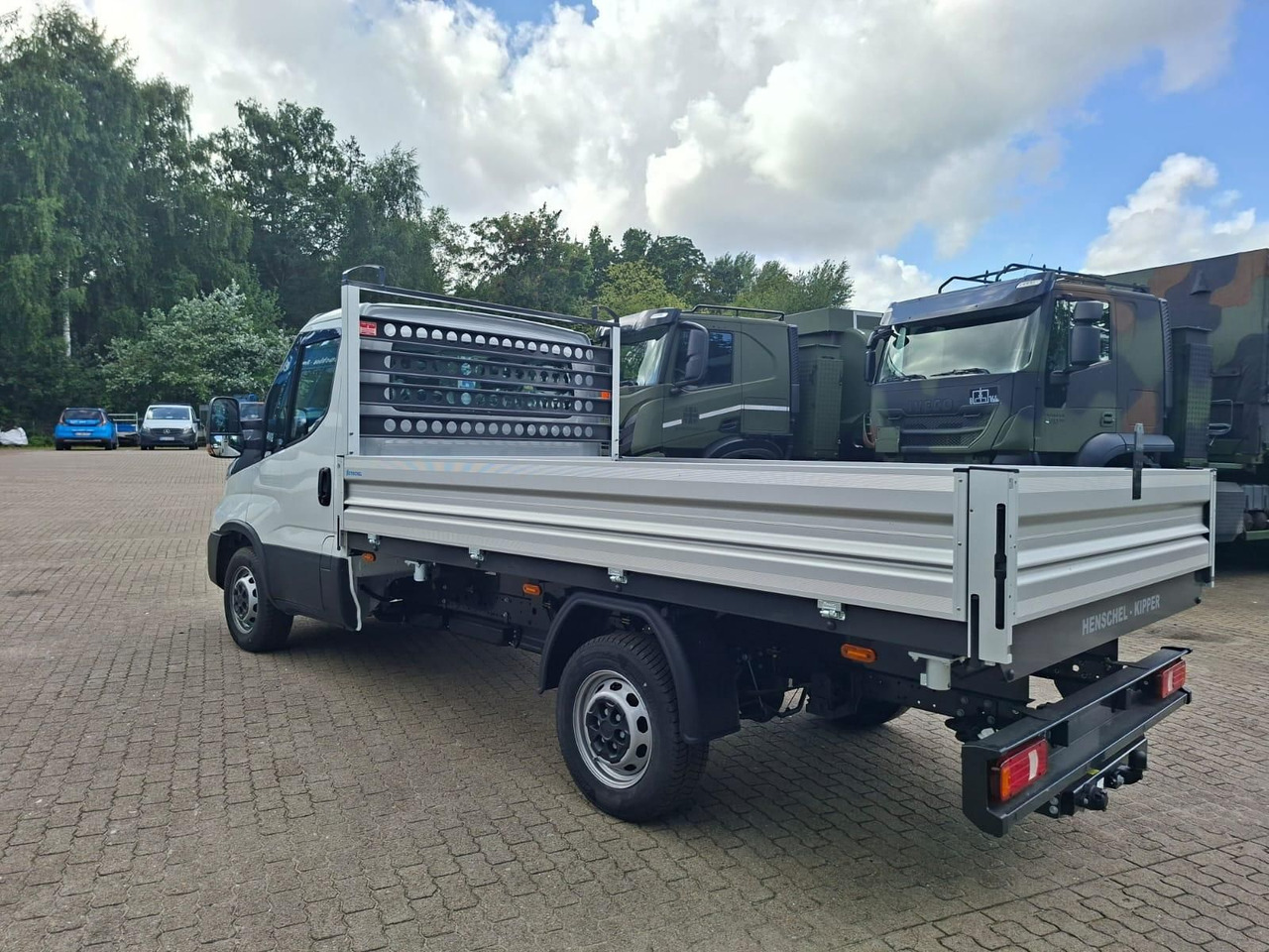 Iveco Daily 35S14A8Y Henschel 3-Seiten Kipper 100 k... - Dodávka valník: obrázok 4 Iveco Daily 35S14A8Y Henschel 3-Seiten Kipper 100 k... - Dodávka valník: obrázok 4