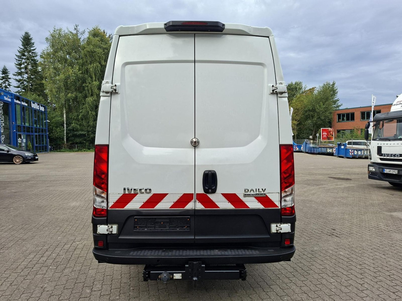 Iveco Daily 50C18HA8 V AHK, RADIO, KLIMA, 132 kW (1... - Dodávka valník: obrázok 4 Iveco Daily 50C18HA8 V AHK, RADIO, KLIMA, 132 kW (1... - Dodávka valník: obrázok 4