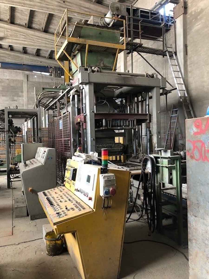 Henke Variant – Brick Manufacturing Plant / Steinfertigungsanlage - Vibrolis: obrázok 2 Henke Variant – Brick Manufacturing Plant / Steinfertigungsanlage - Vibrolis: obrázok 2