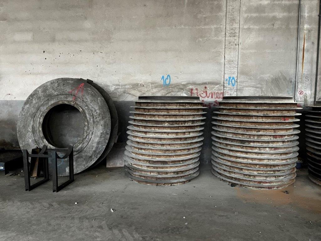 OMAG – Plant for large-diameter pipes / Großrohranlage - Betonárska technika: obrázok 4 OMAG – Plant for large-diameter pipes / Großrohranlage - Betonárska technika: obrázok 4