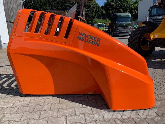 Hamm H13 H16 Motorhaube - Kapota pre Stavebné stroje: obrázok 4 Hamm H13 H16 Motorhaube - Kapota pre Stavebné stroje: obrázok 4