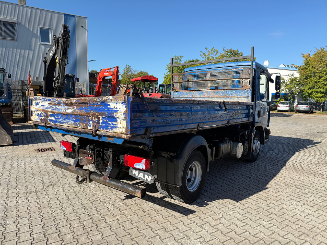 MAN TGL 8.180 3-Seiten-Kipper 2x AHK - Sklápač: obrázok 4 MAN TGL 8.180 3-Seiten-Kipper 2x AHK - Sklápač: obrázok 4