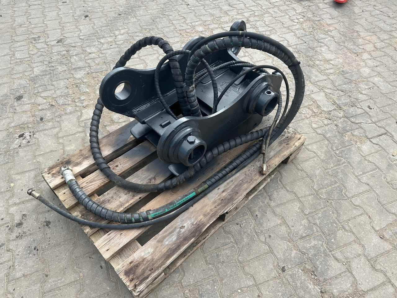 Oilquick OQ 65 vollhydraulischer Schnellwechsler - Rýchloupínacia zariadenia: obrázok 5 Oilquick OQ 65 vollhydraulischer Schnellwechsler - Rýchloupínacia zariadenia: obrázok 5