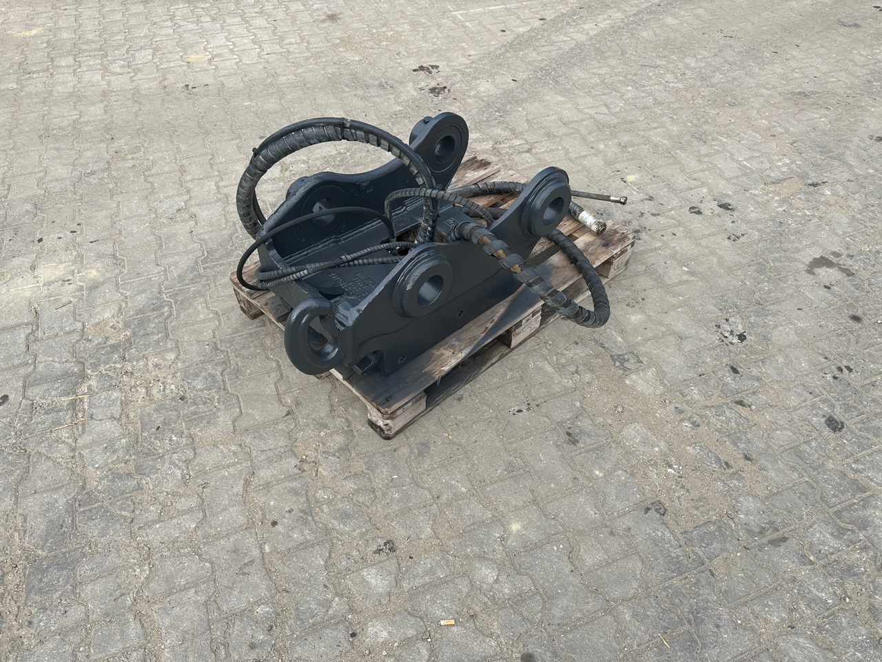 Oilquick OQ 65 vollhydraulischer Schnellwechsler - Rýchloupínacia zariadenia: obrázok 3 Oilquick OQ 65 vollhydraulischer Schnellwechsler - Rýchloupínacia zariadenia: obrázok 3