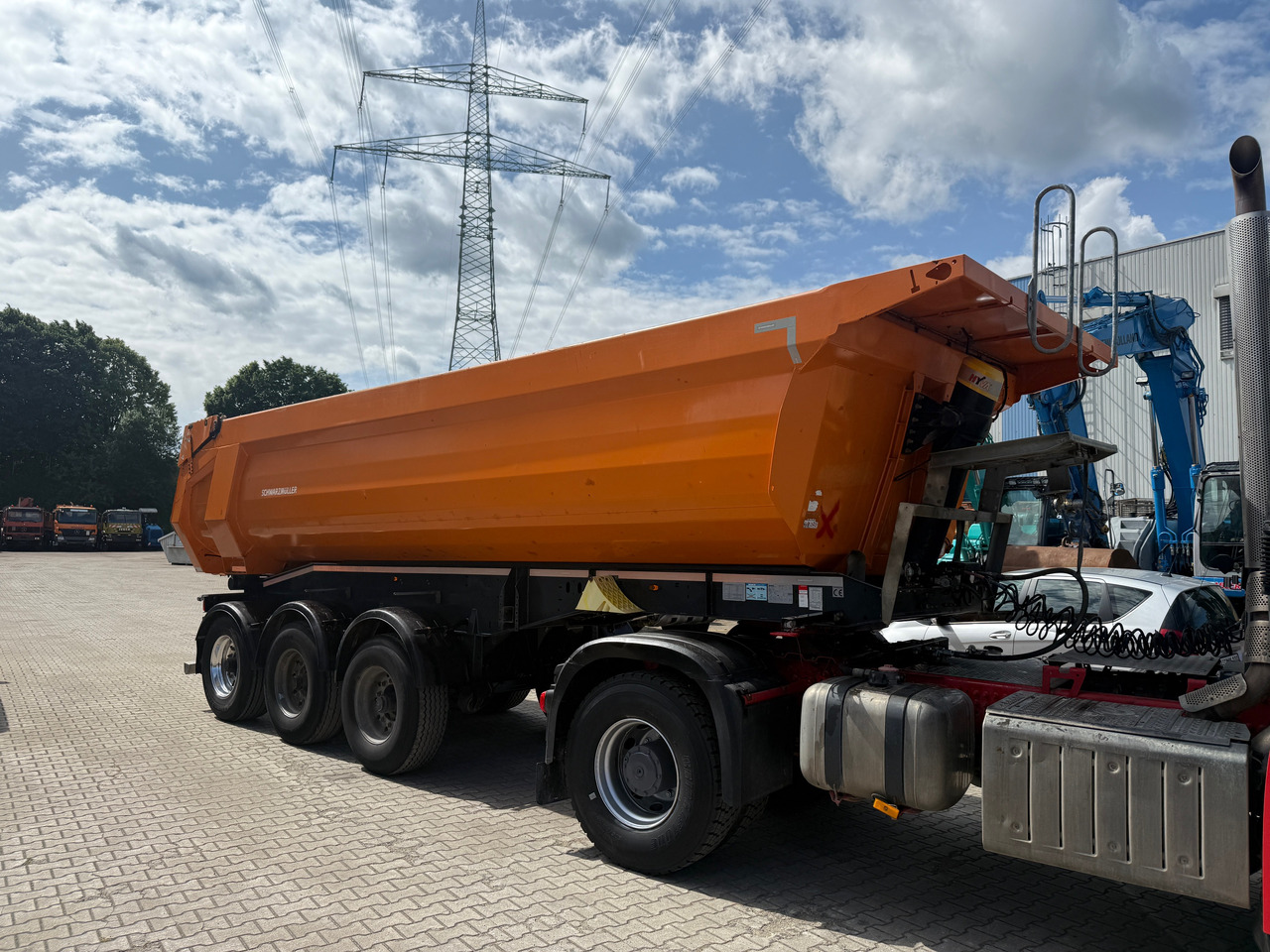 Schwarzmüller Kippauflieger Gesteinsmulde verstärkt Liftachse - Náves sklápěcí: obrázok 3 Schwarzmüller Kippauflieger Gesteinsmulde verstärkt Liftachse - Náves sklápěcí: obrázok 3