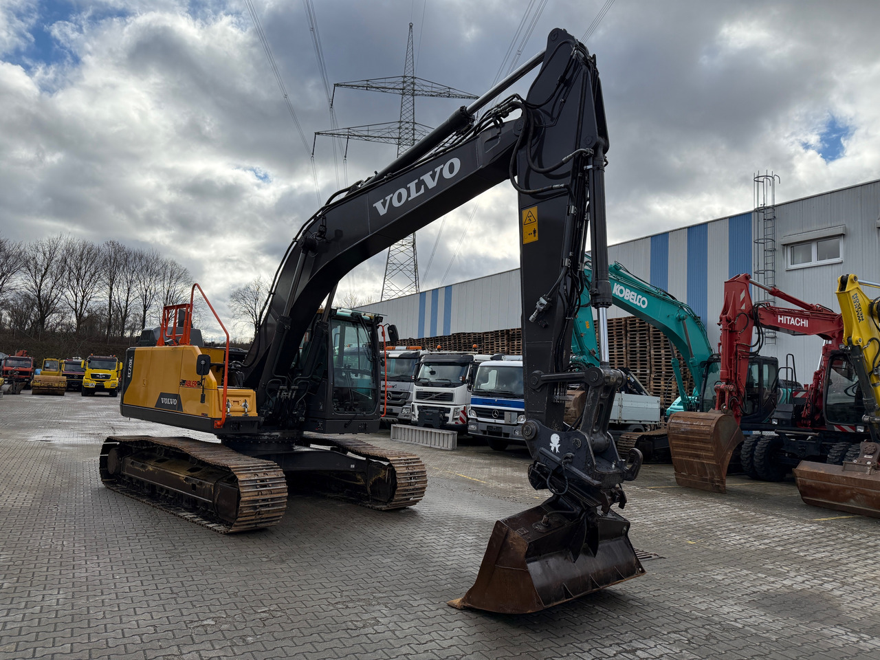 Volvo EC220 EL Kettenbagger Klima 180 Grad LED TOP! - Pásové rýpadlo: obrázok 3 Volvo EC220 EL Kettenbagger Klima 180 Grad LED TOP! - Pásové rýpadlo: obrázok 3