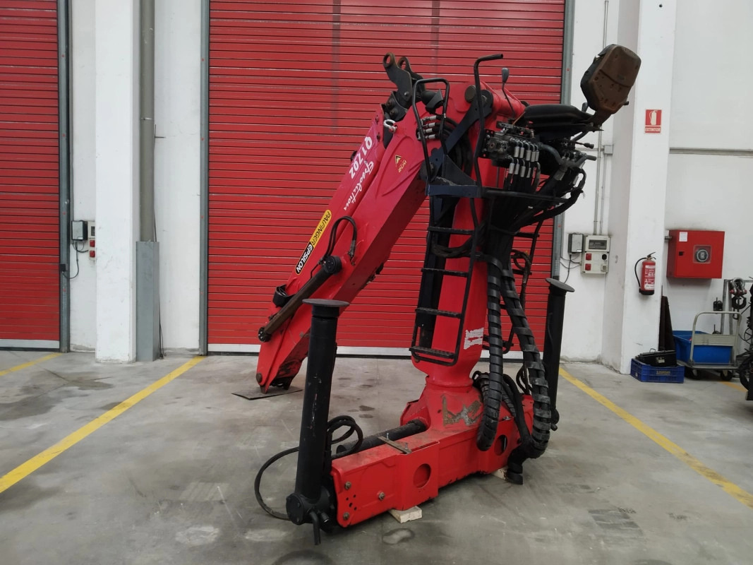 Grúa Epsilon Q170Z96 - Hydraulická ruka pre Nákladné auto: obrázok 3 Grúa Epsilon Q170Z96 - Hydraulická ruka pre Nákladné auto: obrázok 3
