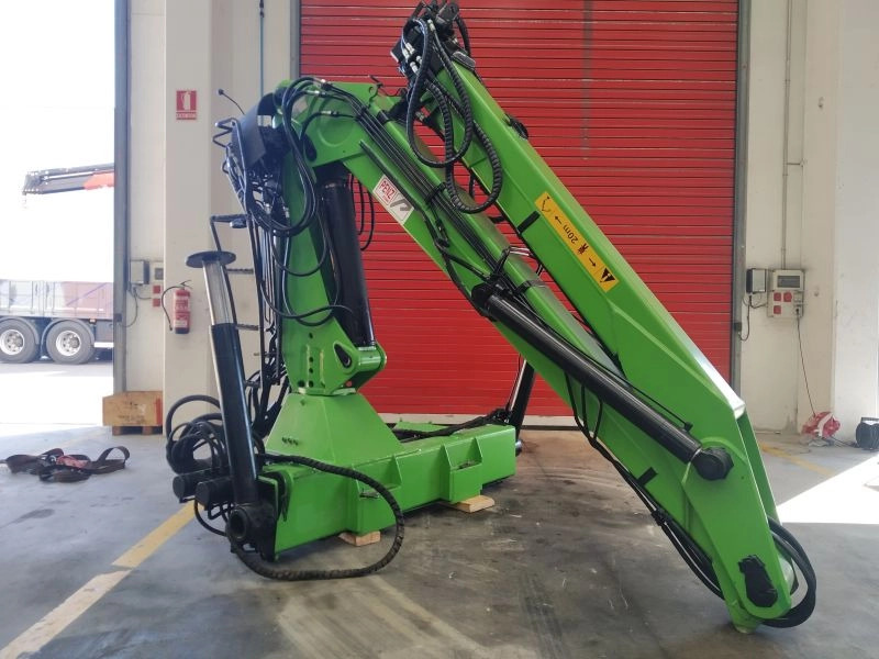 Grúa PENZ 16000 HL - Hydraulická ruka pre Nákladné auto: obrázok 4 Grúa PENZ 16000 HL - Hydraulická ruka pre Nákladné auto: obrázok 4