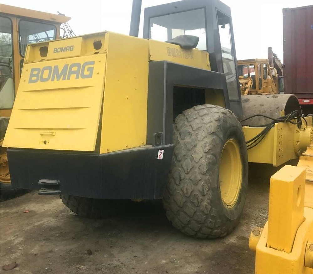 BOMAG BW 217 D-2 - Kompaktor: obrázok 1 BOMAG BW 217 D-2 - Kompaktor: obrázok 1