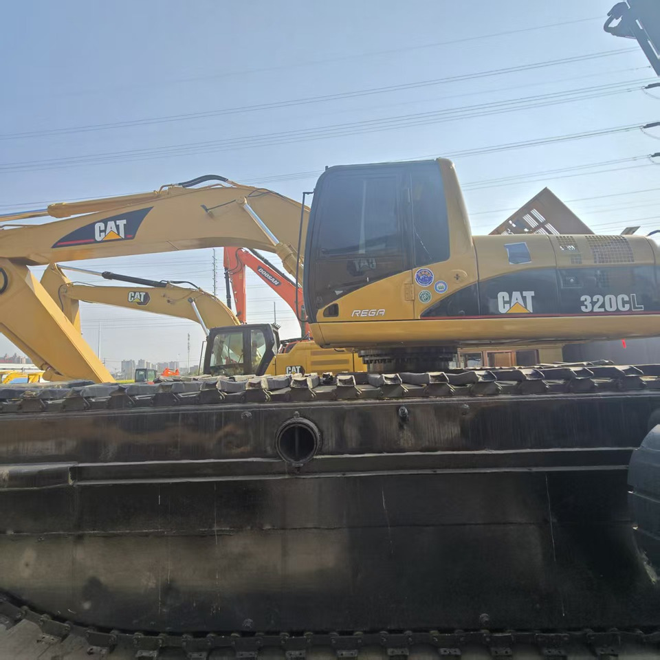 Caterpillar 320C - Plovoucí rýpadlo: obrázok 5 Caterpillar 320C - Plovoucí rýpadlo: obrázok 5