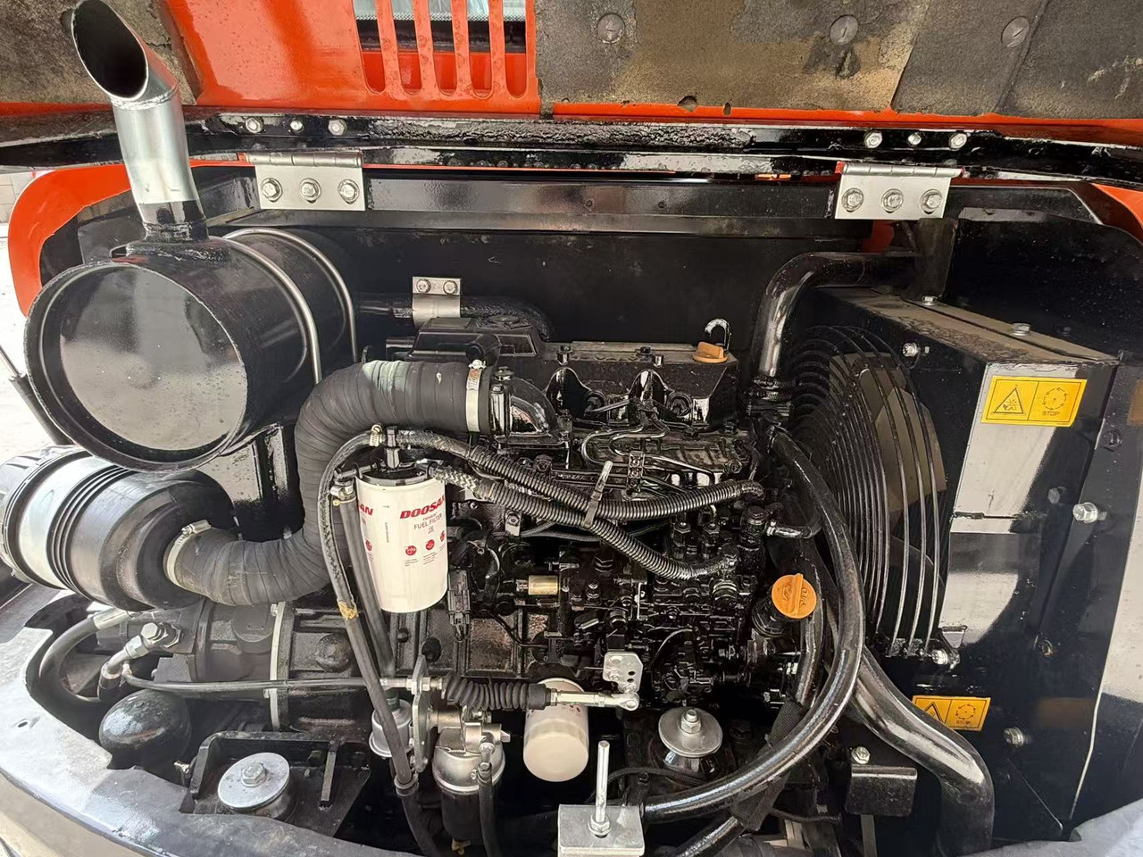 DOOSAN DX75 - Mini rýpadlo: obrázok 4 DOOSAN DX75 - Mini rýpadlo: obrázok 4