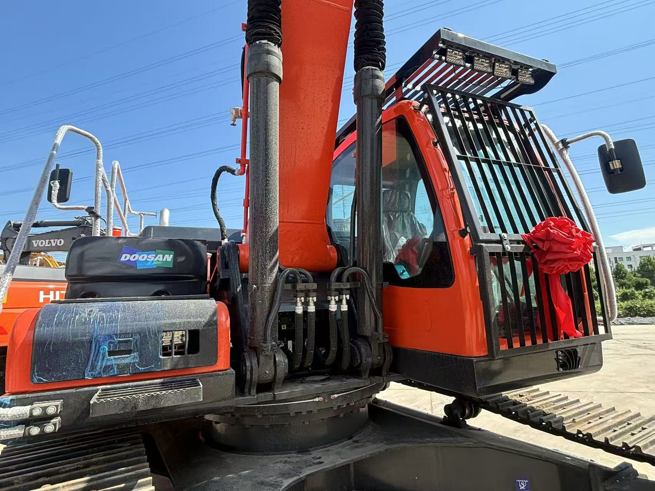 Rýpadlo Doosan DX340: obrázok 6