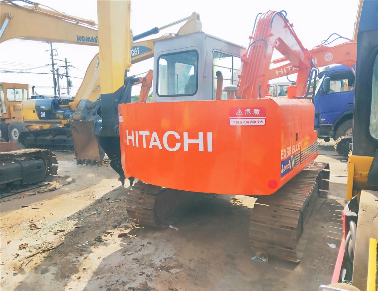 Hitachi EX60 - Mini rýpadlo: obrázok 5 Hitachi EX60 - Mini rýpadlo: obrázok 5