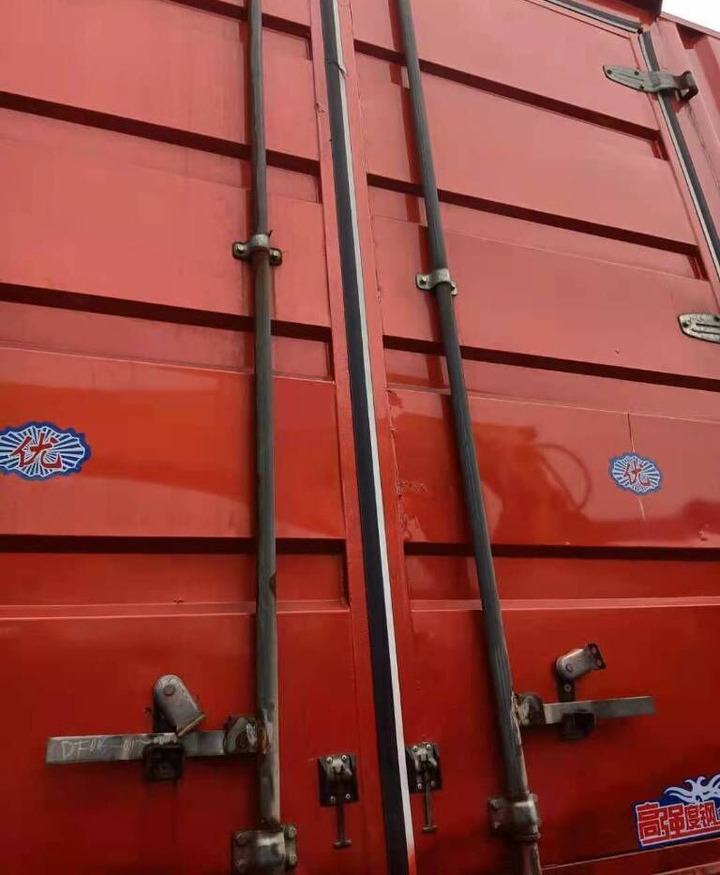 Howo 8X4 Box Truck Box Van - Kontejnérový podvozek/ Výměnná nástavba: obrázok 4 Howo 8X4 Box Truck Box Van - Kontejnérový podvozek/ Výměnná nástavba: obrázok 4