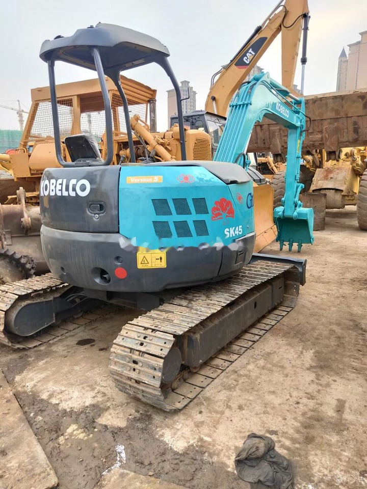 Kobelco SK45 - Mini rýpadlo: obrázok 3 Kobelco SK45 - Mini rýpadlo: obrázok 3