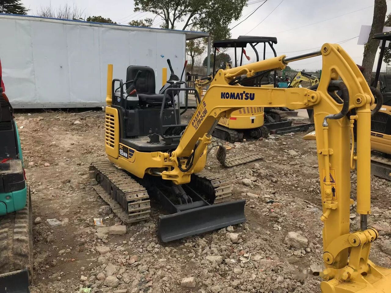 Komatsu PC18 - Mini rýpadlo: obrázok 4 Komatsu PC18 - Mini rýpadlo: obrázok 4
