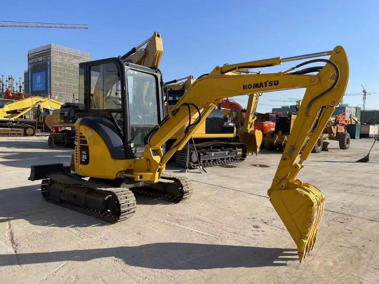 Komatsu Quasi-New PC35MR - Mini rýpadlo: obrázok 5 Komatsu Quasi-New PC35MR - Mini rýpadlo: obrázok 5