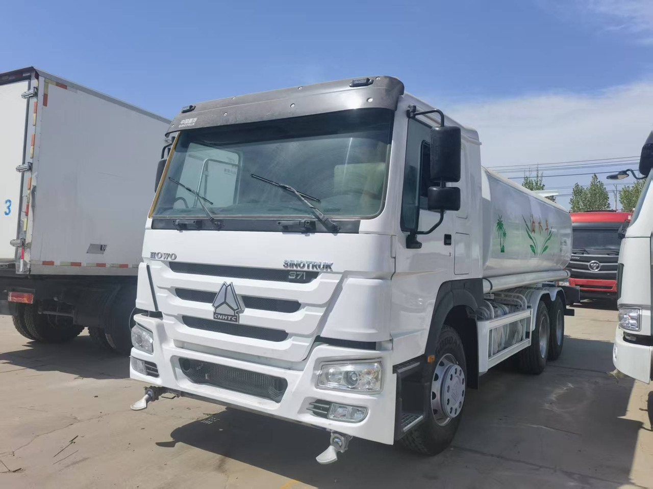 Sinotruk HOWO 371 6*4 Sprinkler truck - Komunálne/ Špeciálne stroje: obrázok 2 Sinotruk HOWO 371 6*4 Sprinkler truck - Komunálne/ Špeciálne stroje: obrázok 2