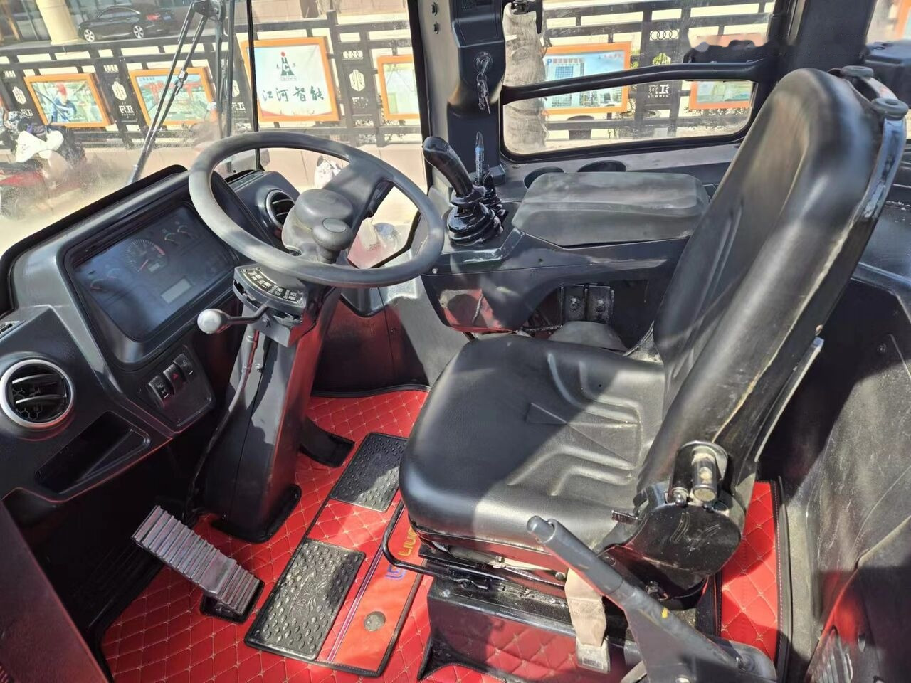 LiuGong 856H - Kolesový nakladač: obrázok 3 LiuGong 856H - Kolesový nakladač: obrázok 3