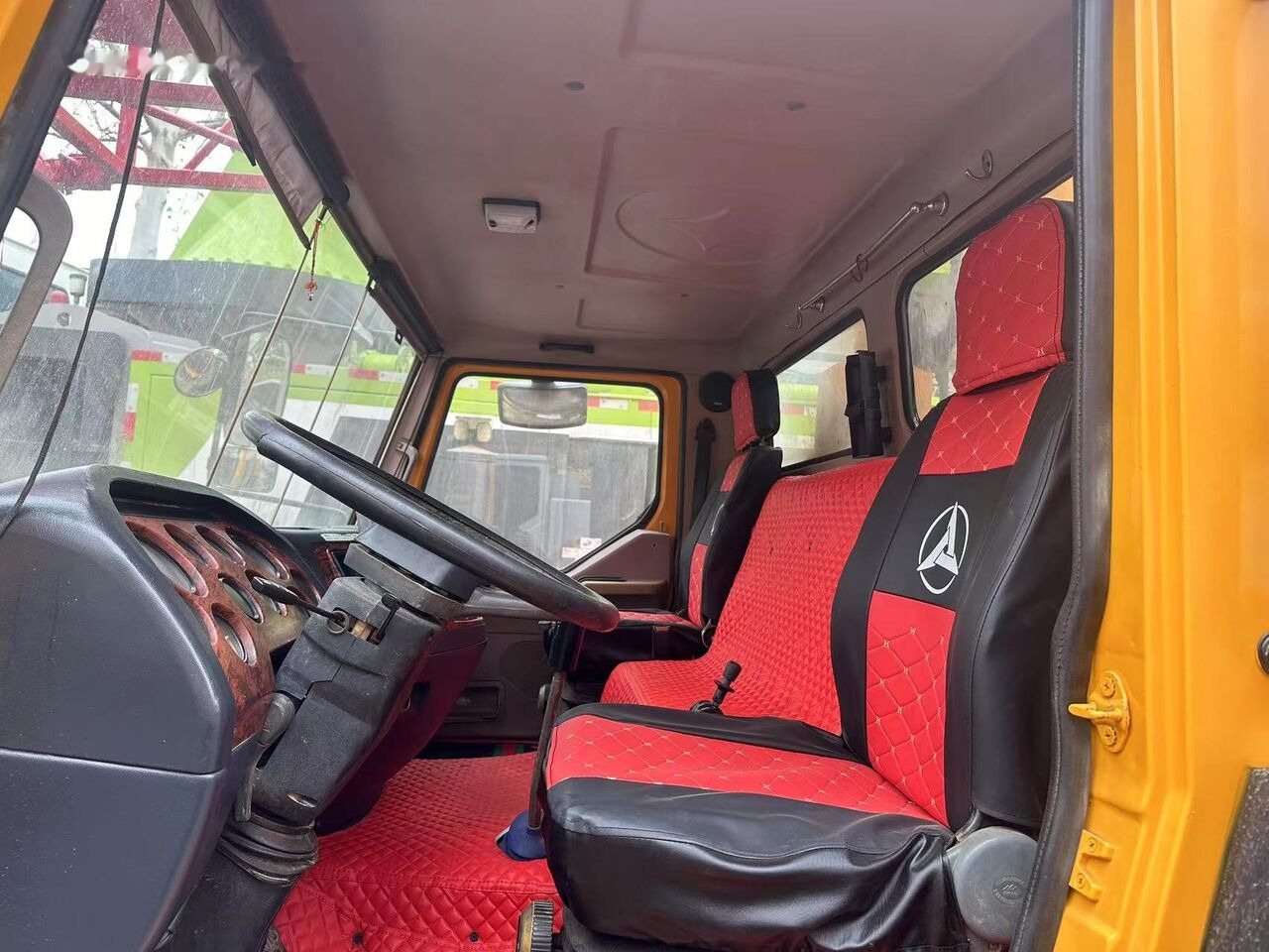 Sany STC500S - Autožeriav: obrázok 4 Sany STC500S - Autožeriav: obrázok 4