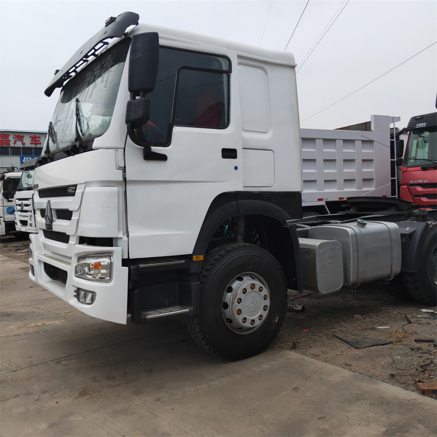 Sinotruk HOWO 420 tractor - Mini damper: obrázok 5 Sinotruk HOWO 420 tractor - Mini damper: obrázok 5