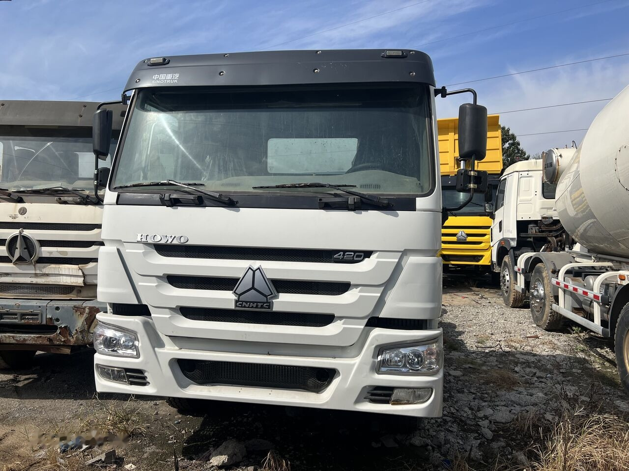 Sinotruk HOWO 420HP 6X4 Tractor - Ťahač: obrázok 4 Sinotruk HOWO 420HP 6X4 Tractor - Ťahač: obrázok 4