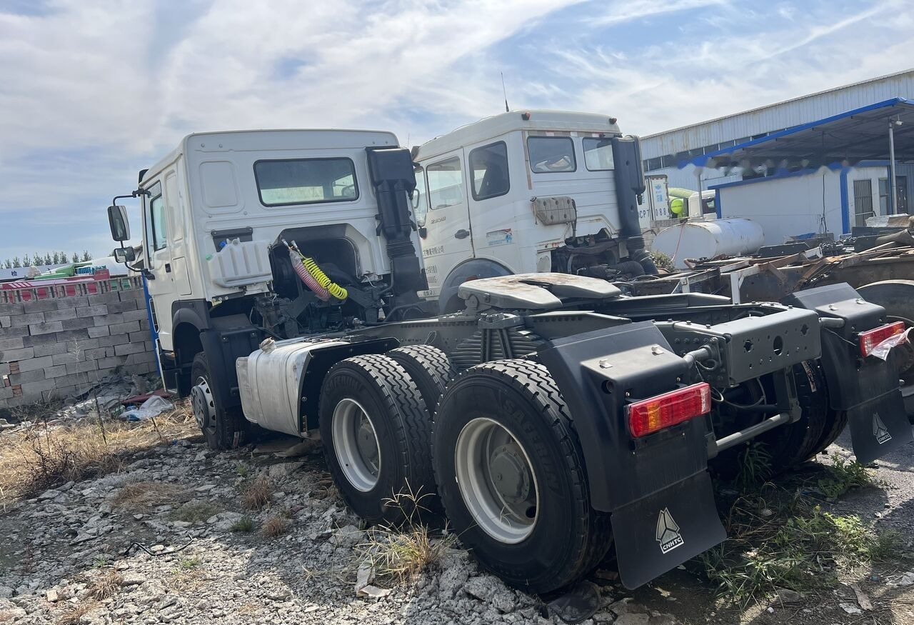 Sinotruk HOWO 420HP 6X4 Tractor - Ťahač: obrázok 5 Sinotruk HOWO 420HP 6X4 Tractor - Ťahač: obrázok 5