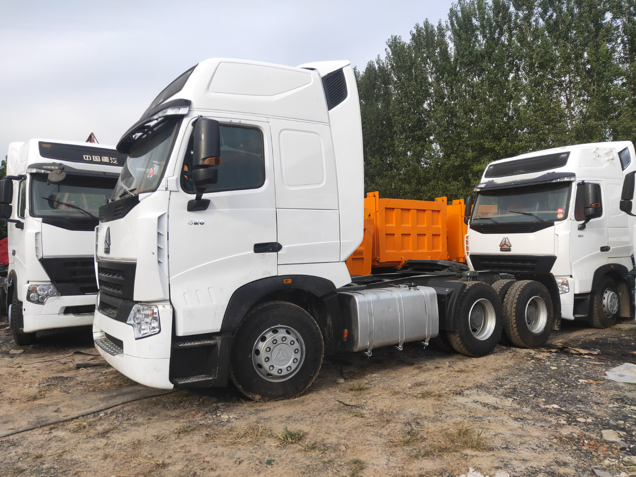 Sinotruk HOWO A7 6*4 Tractor - Ťahač: obrázok 5 Sinotruk HOWO A7 6*4 Tractor - Ťahač: obrázok 5