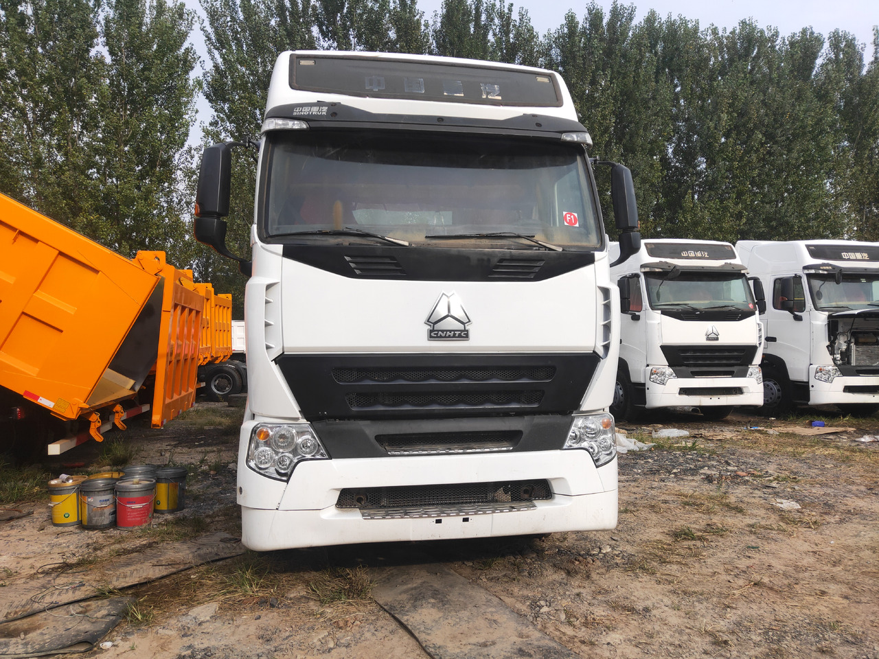 Sinotruk HOWO A7 6*4 Tractor - Ťahač: obrázok 3 Sinotruk HOWO A7 6*4 Tractor - Ťahač: obrázok 3