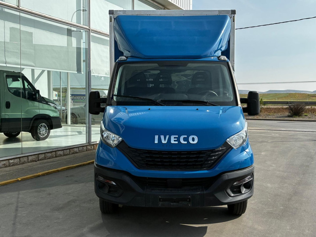 Caja cerrada IVECO 35C16 20m3 - Dodávka skriňová nadstavba: obrázok 2 Caja cerrada IVECO 35C16 20m3 - Dodávka skriňová nadstavba: obrázok 2