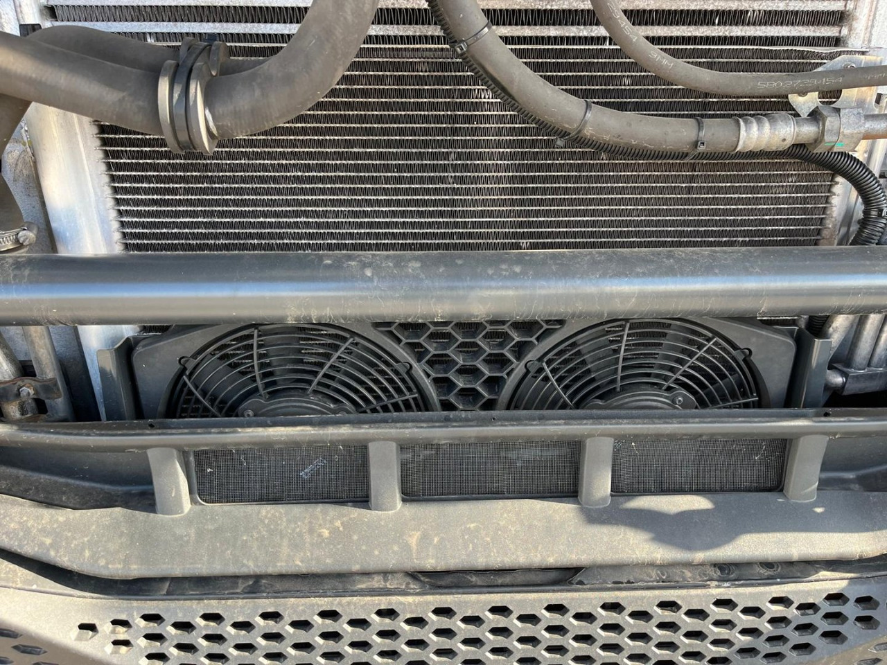 Cabeza Tractora IVECO 460 AUTOMATICO CON INTARDER - Ťahač: obrázok 5 Cabeza Tractora IVECO 460 AUTOMATICO CON INTARDER - Ťahač: obrázok 5