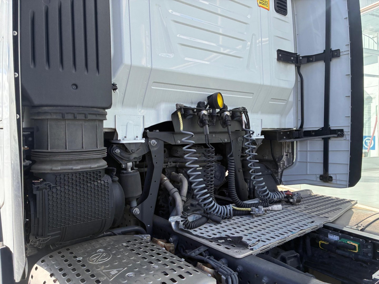 Cabeza Tractora IVECO 510 AUTOMATICO INTARDER - Ťahač: obrázok 5 Cabeza Tractora IVECO 510 AUTOMATICO INTARDER - Ťahač: obrázok 5