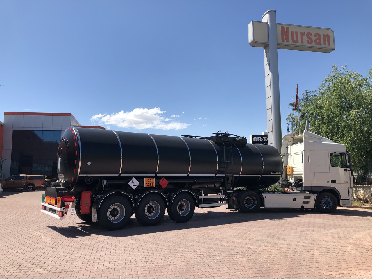 NURSAN ASPHALT INSULATED BITUMEN TANKER - Cisternový náves: obrázok 2 NURSAN ASPHALT INSULATED BITUMEN TANKER - Cisternový náves: obrázok 2