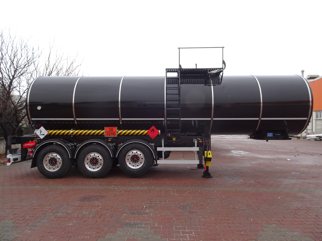Nový Cisternový náves na prepravu bitúmen NURSAN ASPHALT INSULATED BITUMEN TANKER: obrázok 8 Nový Cisternový náves na prepravu bitúmen NURSAN ASPHALT INSULATED BITUMEN TANKER: obrázok 8