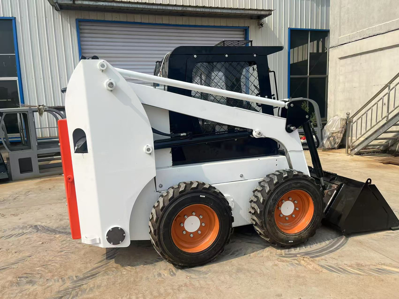 BOBCAT S450 S550 S18 BRAND NEW - Šmykom riadený nakladač: obrázok 5 BOBCAT S450 S550 S18 BRAND NEW - Šmykom riadený nakladač: obrázok 5