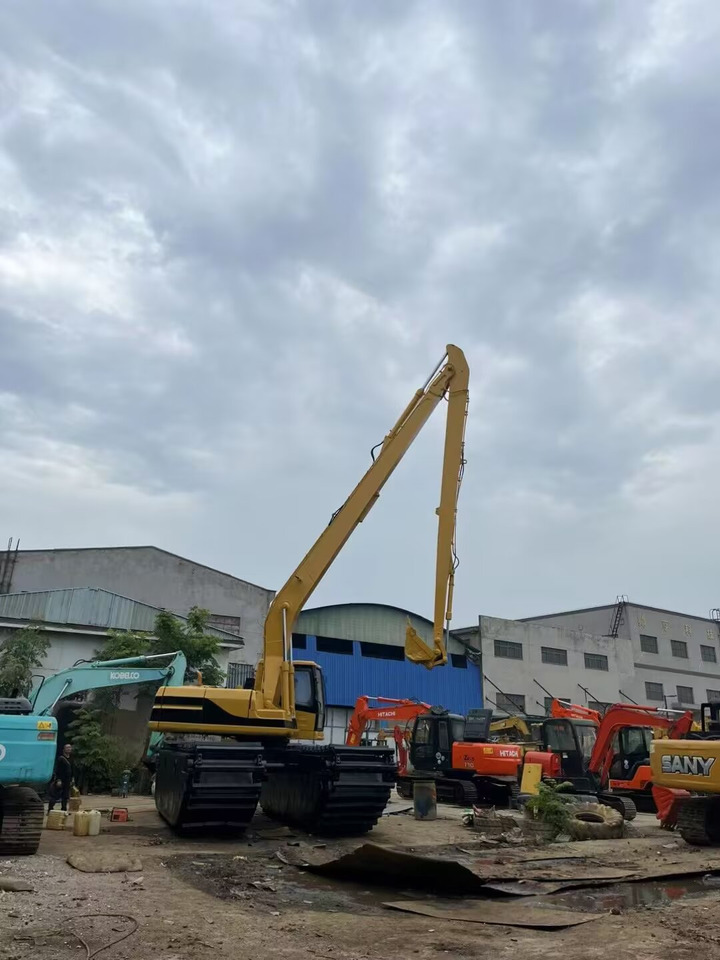 CAT 320BL 18 METER EXTENDED ARM DREDGER Customizable 320CL 320D2L - Plovoucí rýpadlo: obrázok 4 CAT 320BL 18 METER EXTENDED ARM DREDGER Customizable 320CL 320D2L - Plovoucí rýpadlo: obrázok 4